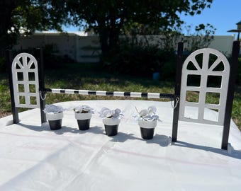 Model Horse Jump | Black & White | Traditional Scale 1:9