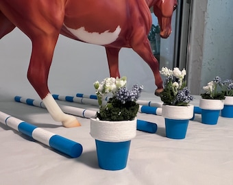 Model Horse Trail Pole Set with Flower Pots - Traditional Scale, Blue White
