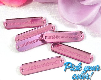 ETIQUETAS PERSONALIZADAS CON ESPEJO - Rectángulo redondeado - Acrílico cortado con láser - Personalizadas - Elige el color - 50, 100 o 250 - Con o sin agujeros