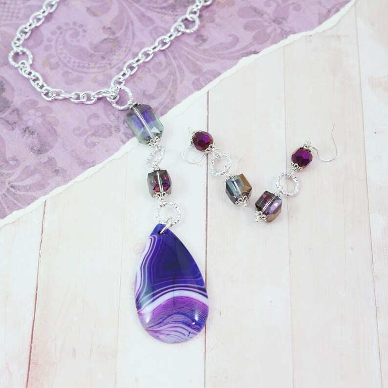 Dragon Vein Princess Purple Agate with Czech beads and Earrings