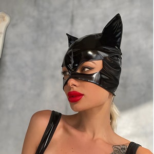 face mask \ cat mask | leather mask | black cat girl | cosplay mask | Catwoman , fetish , masquerade mask