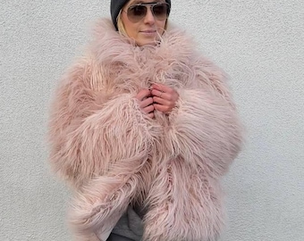 Cappotto in pelliccia sintetica rosa cipria a pelo lungo: giacca unisex oversize in stile boho mongolo