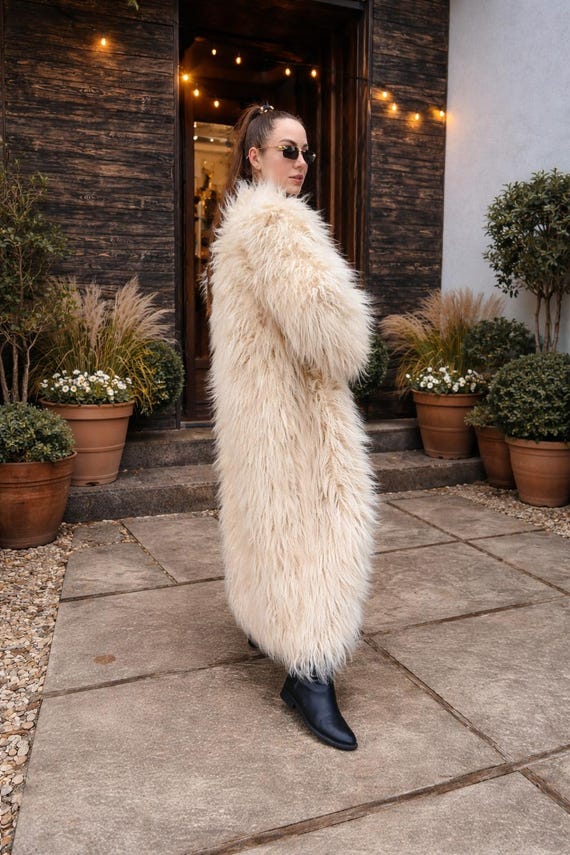 Style Long Shaggy Jacket Men Shaggy Long Coat Mens Long Shaggy Coat Izaiah Luxury Men's Crystal Fox  Long Fur