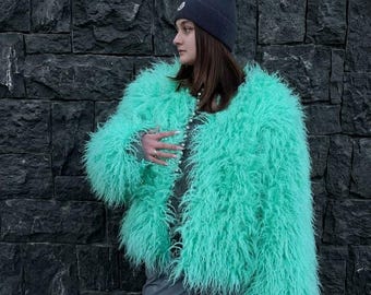 Giacca in pelliccia sintetica color menta neon – Cappotto di tendenza per festival e rave