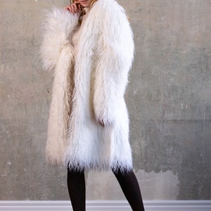 【muguet】shaggy long coat ivory muguet】shaggy long coat ivory SHAGGY FAUX FUR COAT｜Motf