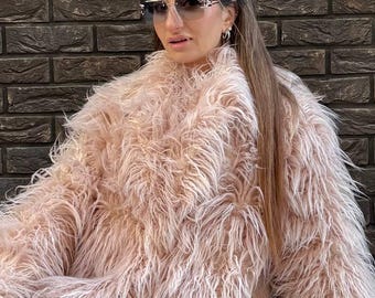 Giacca pelosa rosa cipria in pelliccia sintetica – Cappotto soffice perfetto per festival e streetwear