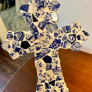 Mosaic Cross Blue and White#12