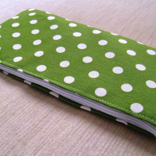 Polka Dots Bright Kelly Green - Cash Wallet, Clutch, Make Up Bag Large Zippered Pouch - Flat - Prêt à expédier