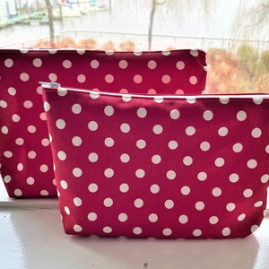 POLKA DOTS RED - Zweiteiliges Reißverschluss-Beutel-Set für Reisen, Kordeln, Schminktaschen-Set 2-teilig