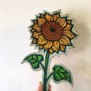 Arte del girasole - Decorazione della cucina in stile rustico - Stampa xilografica di girasole su legno - Arte floreale con tecnica mista - Arte botanica per la parete della galleria