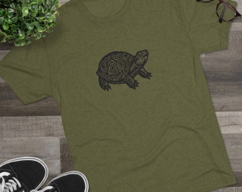 Turtle Linocut Art T-shirt - Turtle T-shirt - Turtle Art - Animal T-shirts - Nature T-shirts - Gift for Turtle Lover - Hiker T-shirt