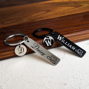 Llavero de acero inoxidable grabado personalizado, llavero de conducción segura, llavero de metal personalizado, regalo para papá, hermano, abuelo, padrastro, él