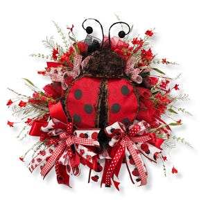Handmade Ladybug Wreath – Red and Black Ladybug Door Décor with Floral Accents, Spring and Summer Home Décor, Front Door Wreath
