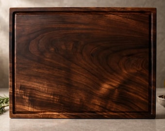 Tabla de cortar o tabla para embutidos de nogal macizo. Varios tamaños.