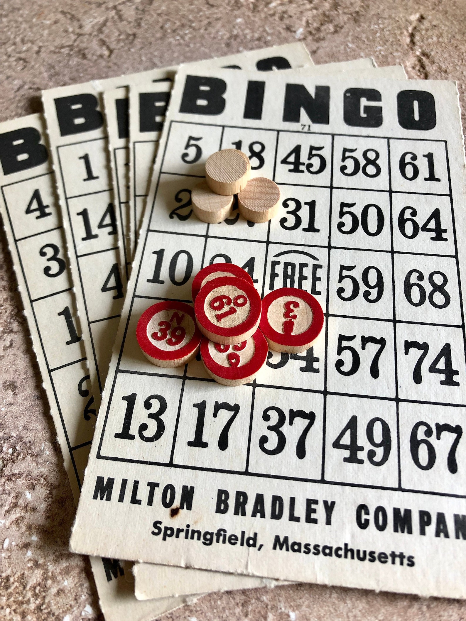 5 Vintage Bingo cards with 25 markers and 24 numbers Etsy