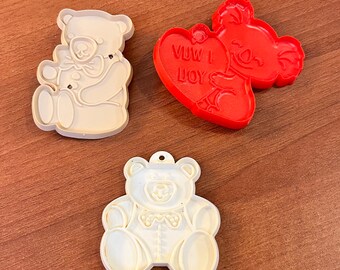 Bear shape plastic cookie cutters. set of 3. Hallmark Koala with Heart, AllStar teddy Bear