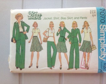 Simplicity Sewing pattern 7070 size 18 jacket, shirt, bias skirt, pants