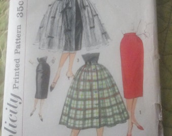 Simplicity Sewing pattern 2609 set of skirts