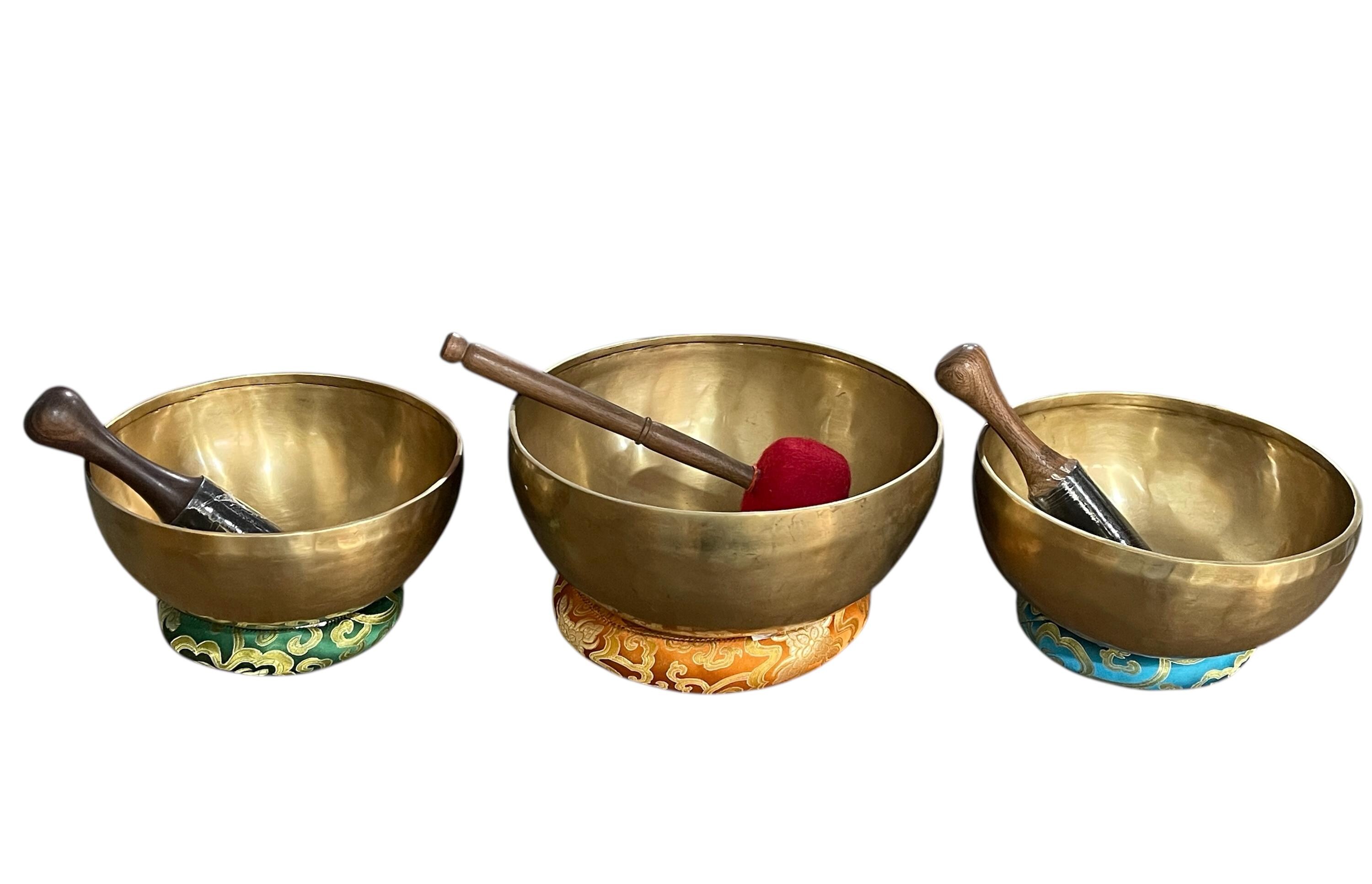 Handcrafted Himalayan Singing Bowl Set: Sound Therapy & Meditation