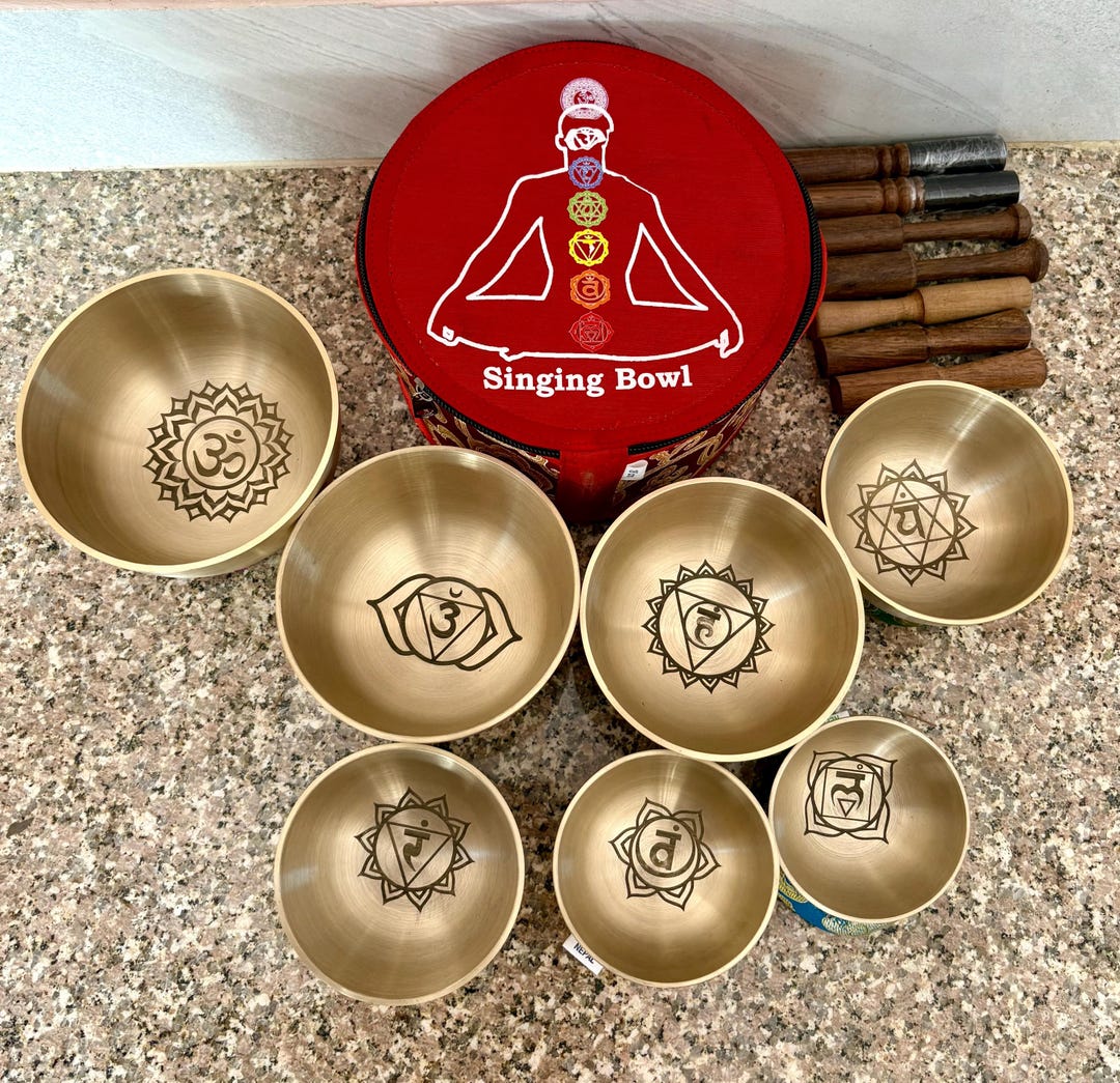 7 Chakra Singing Bowl Set – Handcrafted Himalayan Sound Healing Bowls ...