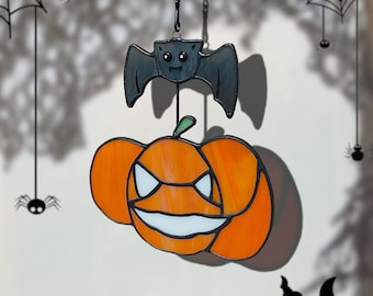 Spooky Pumpkin Face Stained Glass Suncatcher – Funny Halloween Jack O’Lantern Decor, Handmade Creepy Gift, Scary Window Ornament for Friends