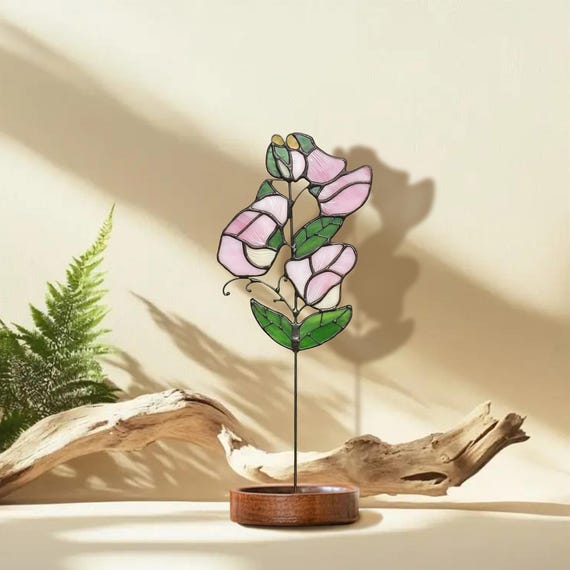 4月の誕生花スイートピーのステンドグラス。植木鉢や庭に飾る手作りの