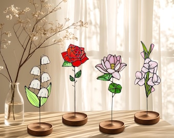 Personalized Stained Glass Birth Flower – Handmade Mother’s Day Gift, Custom Floral Suncatcher for Mom & Grandma, Unique Garden Window Decor