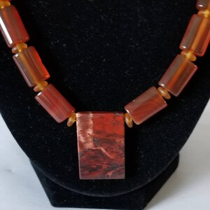 Stone Pendant Bead Necklace