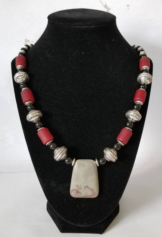 Red Black and Silver Bead Statement Necklace Etsy