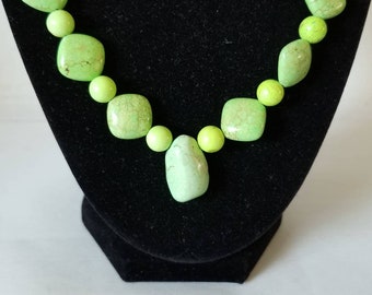 Green Stone Pendant Necklace