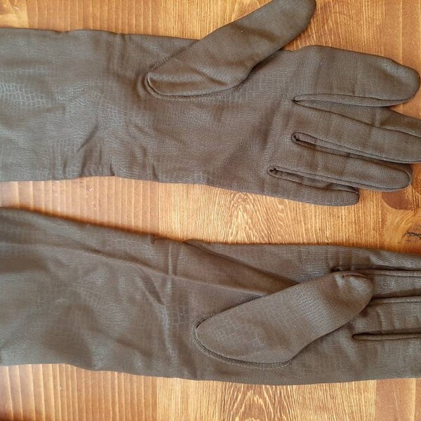 Ladies vintage womans dressy long brown gloves