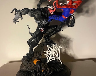 Spiderman Vs Venom 3D Figure Spiderman Diorama 30CM