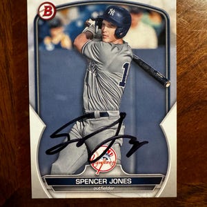 Spencer Jones signierte Karte Topps Bowman Baseballkarte New York Yankees Handsignierte Karte ohne COA