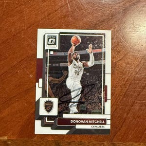 Donovan Mitchell signierte Karte Panini Donruss Optic Basketball Cleveland Cavaliers handsignierte Karte ohne Echtheitszertifikat