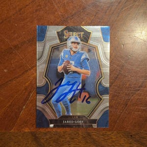 Jared Goff signierte Karte Panini Wählen Sie Fußballpremier Level Karte Detroit Lions Handsignierte Karte ohne COA