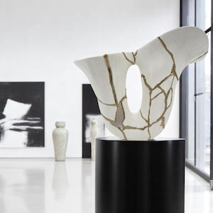 Modern Kintsugi Curve Vase - Japanese Pottery with Gold Repair - Hand Painted Rough/Brushed Texture Ceramic - White/Small (H) 7in