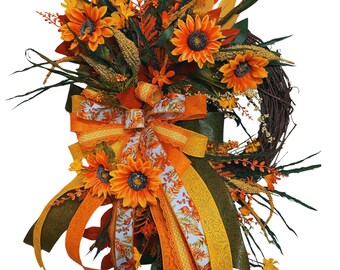 Fall Sunflower Grapevine Wreath | Handmade Autumn Door Décor | Rustic Farmhouse Wreath | Harvest Front Door Decoration