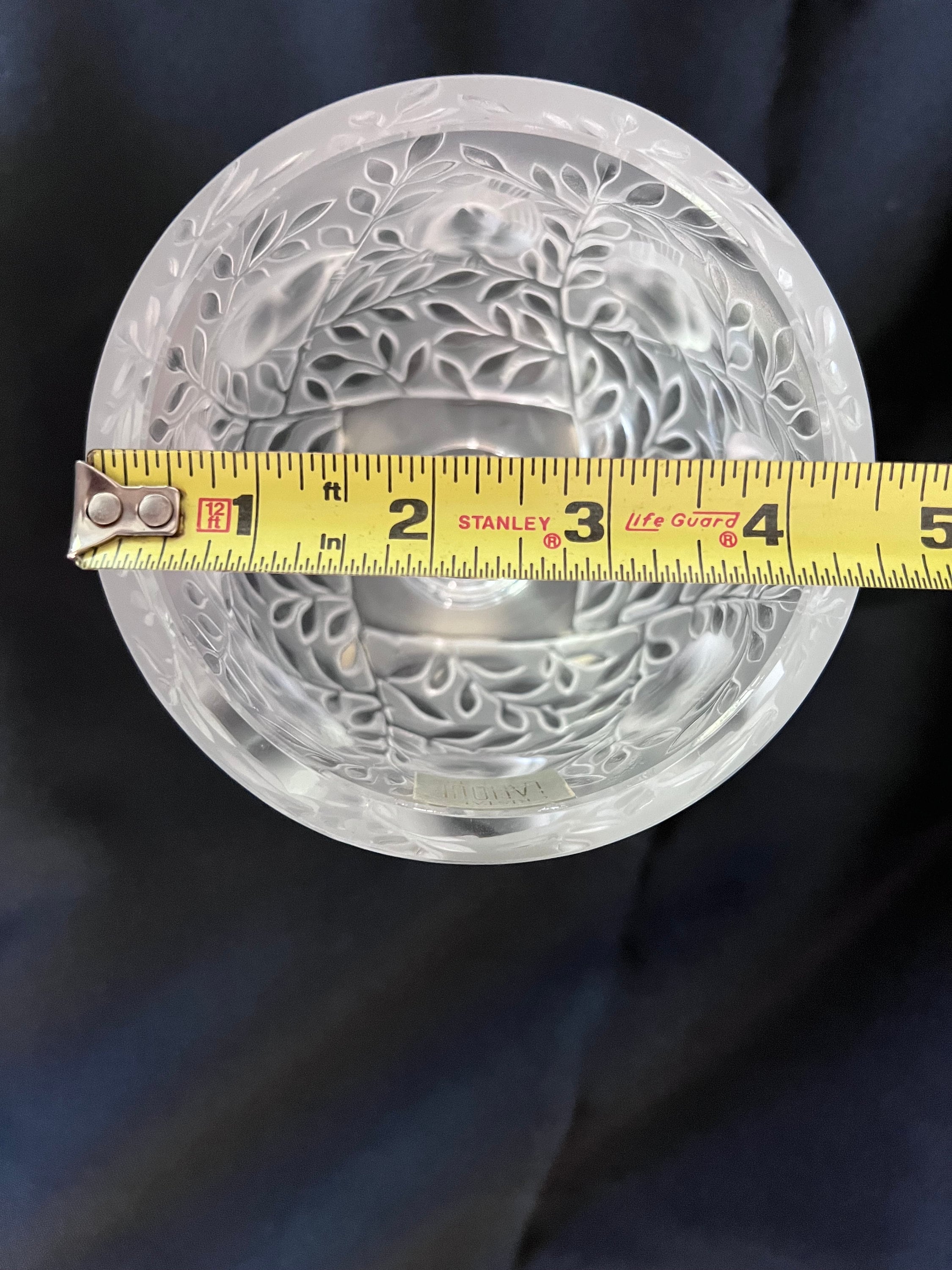 Lalique バガテル　葉と鳥の彫刻 花瓶 Lalique バガテル 葉と鳥の彫刻 花瓶