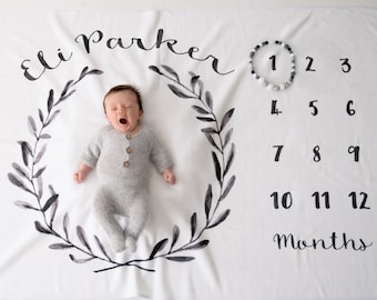 Boy Milestone Blanket, Girl Baby Month Blanket, Printed with Black and Gray Wreath, Baby Shower Gift