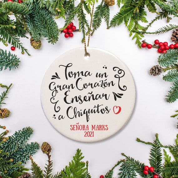Teacher Gift Spanish, Teacher Christmas Ornament, Personalized Teacher Gift, "It takes a big heart to teach little minds" Christmas Gift Il_570xn