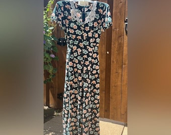 Vintage 80s En Focus Culotte Jumpsuit Dark Green Floral Lace Collar Size S EUC