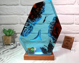 Giant Humpback Whale resin lamp, wood night light, resin epoxy art, ocean decor, Christmas resin gift, gift for her