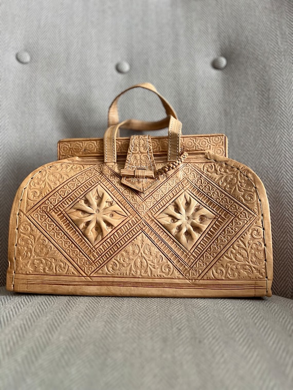 Vintage Tooled Leather handbag