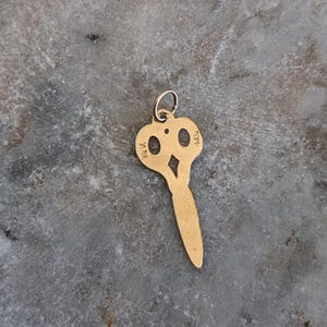 Vintage 14k Yellow Gold Dainty Mini Scissor Charm Pendant