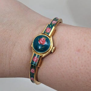 FLAW Vintage Chandler Gold Tone Peek a boo Watch Green Enamel Red Florals image 2
