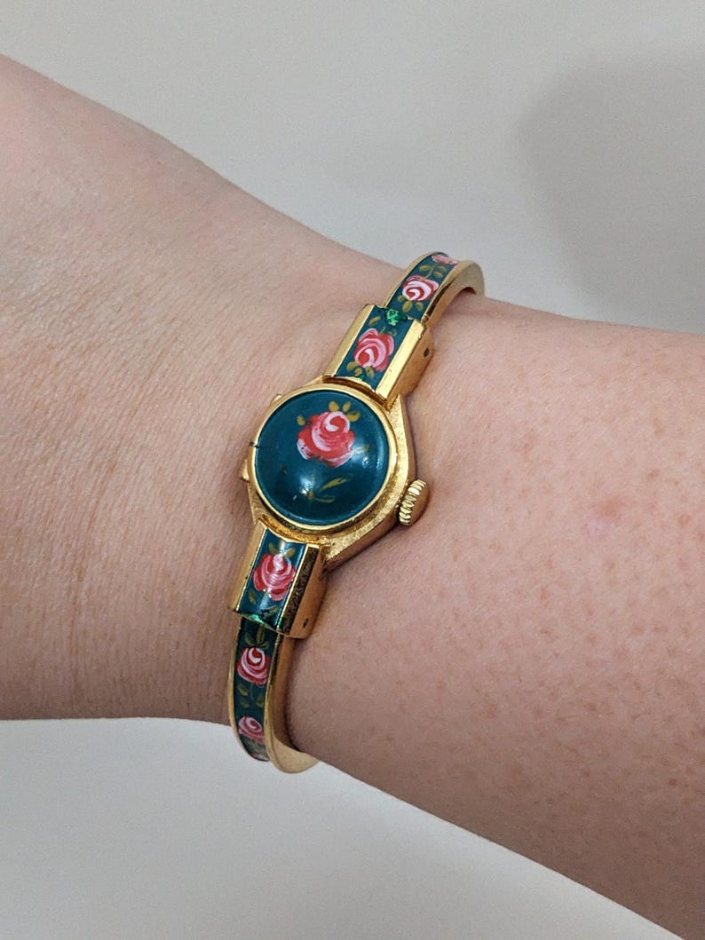 FLAW Vintage Chandler Gold Tone Peek a boo Watch Green Enamel Red Florals image 2