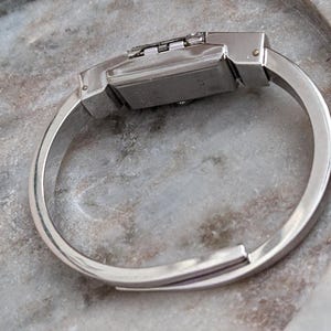 Vintage Chandler Silver Tone Peek a boo Watch Green Enamel Star White Gem Accent image 5