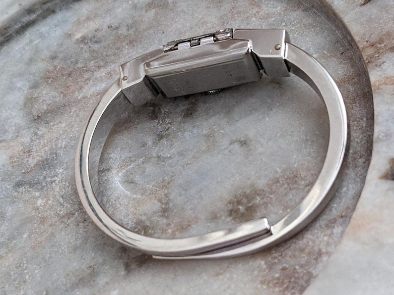 Vintage Chandler Silver Tone Peek a boo Watch Green Enamel Star White Gem Accent image 5