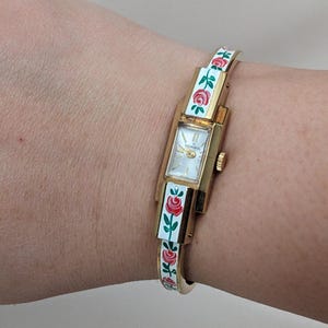 Vintage Consul Manual Gold Tone Watch White with Red Flower Enamel Working image 2