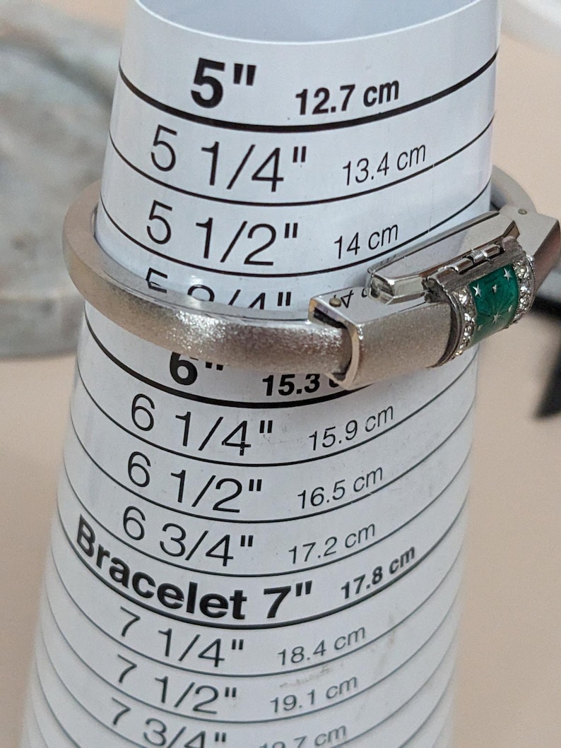 Vintage Chandler Silver Tone Peek a boo Watch Green Enamel Star White Gem Accent image 9